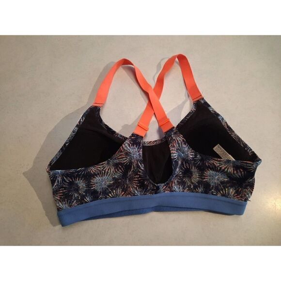 Victoria's Secret Women’s 34B VSX Sport Bra Firework Pull On Padded Wireless - Picture 2 of 3